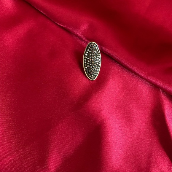 Silver Marcasite Ring - Picture 3 of 9